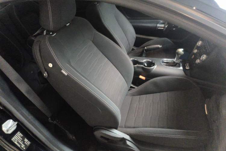 Used Ford Mustang 2017 2.3T P-Version U.S. Specification Right Front Seat
