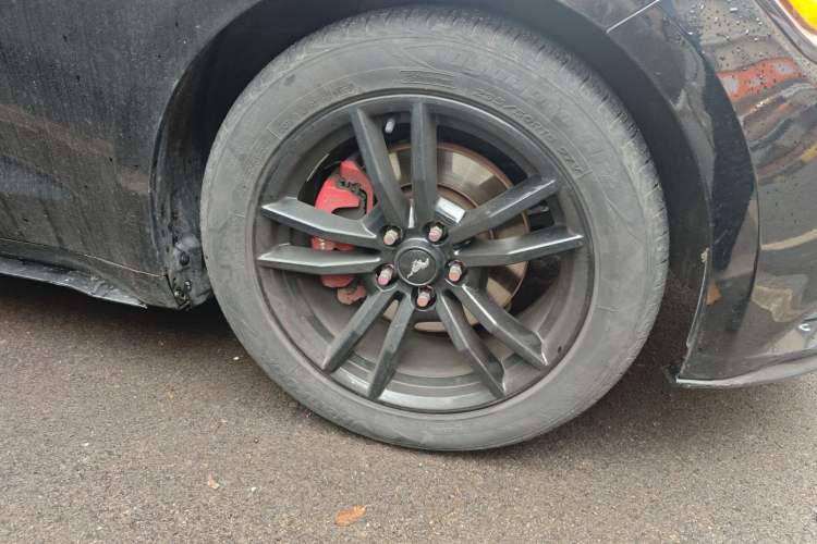 Used Ford Mustang 2017 2.3T Middle East Version Right Front Wheel Hub