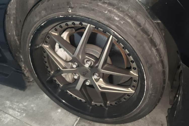 Used Ford Mustang 2017 2.3T Performance Edition Right Front Wheel Hub