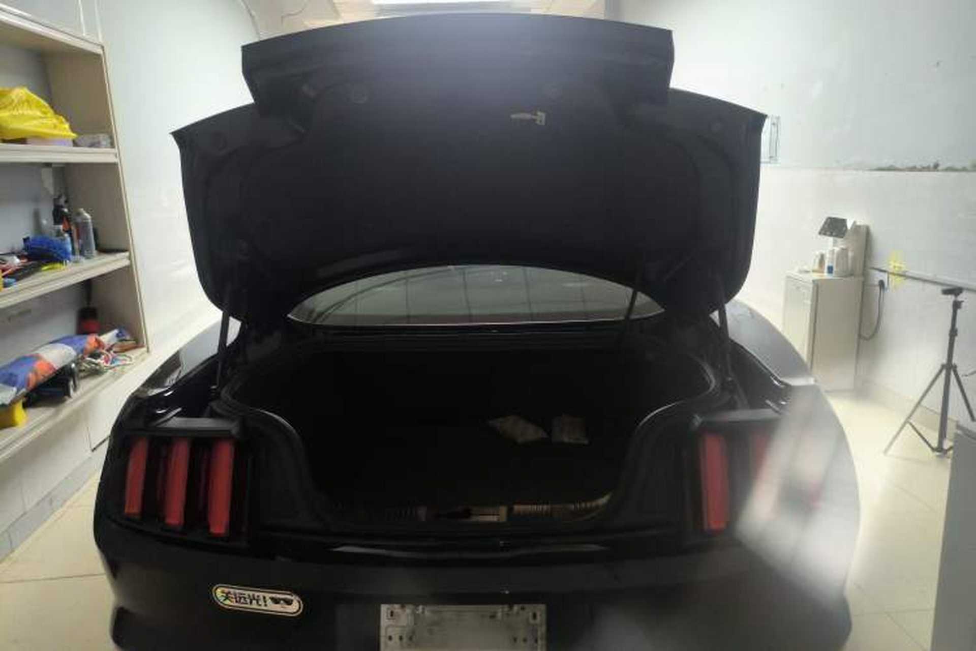 Used Ford Mustang 2017 2.3T P-Version U.S. Specification Trunk