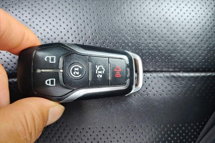 Used Ford Mustang 2017 2.3T P-Version U.S. Specification Vehicle Key