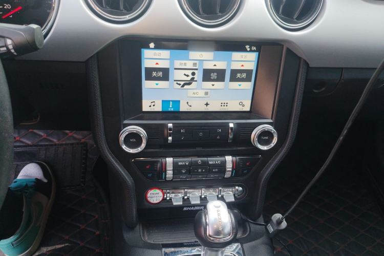 Used Ford Mustang 2017 2.3T Performance Edition Audio And AC Panel