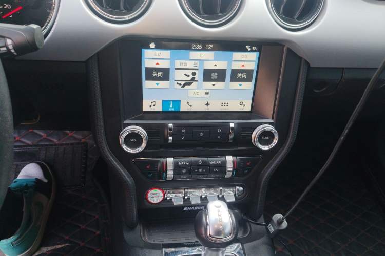 Used Ford Mustang 2017 2.3T Performance Edition Audio And AC Panel