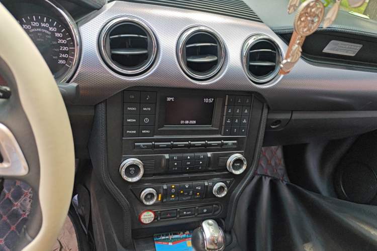 Used Ford Mustang  Audio And AC Panel