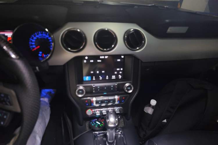 Used Ford Mustang 2017 2.3T Performance Edition Audio And AC Panel