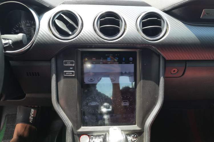 Used Ford Mustang 2017 2.3T Performance Edition Audio And AC Panel