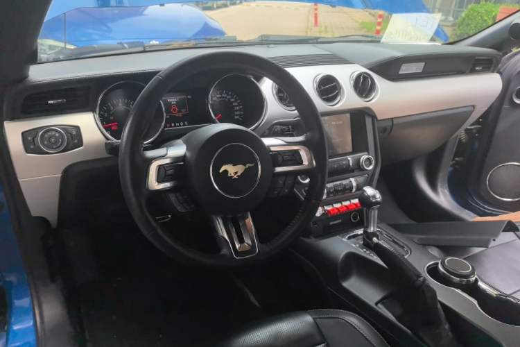 Used Ford Mustang 2017 2.3T Performance Edition Center Console