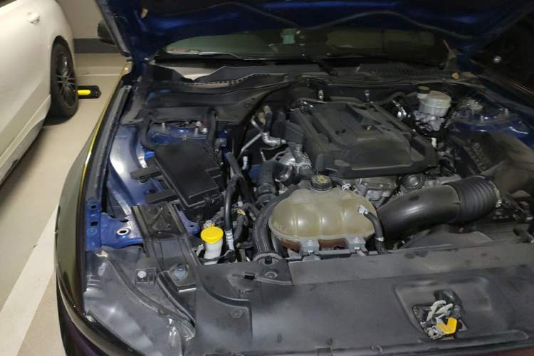 Used Ford Mustang 2017 2.3T Performance Edition Engine Bay Right