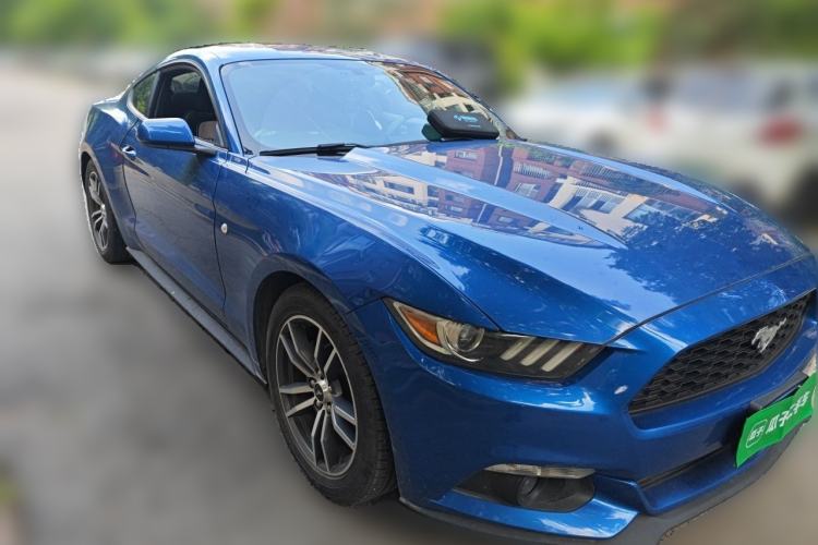 Used Ford Mustang  Front Right 45 Deg