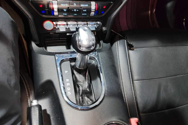 Used Ford Mustang 2017 2.3T Performance Edition Gear Lever