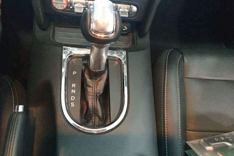 Used Ford Mustang 2017 2.3T Performance Edition Gear Lever