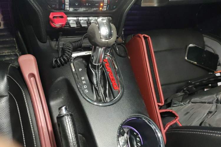 Used Ford Mustang 2017 2.3T Performance Edition Gear Lever
