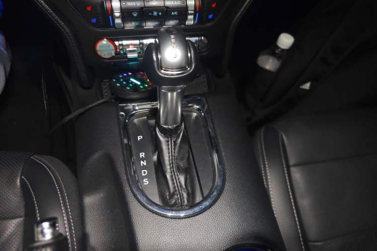 Used Ford Mustang 2017 2.3T Performance Edition Gear Lever