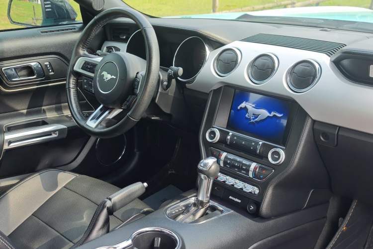 Used Ford Mustang 2017 2.3T Performance Edition Interior 3