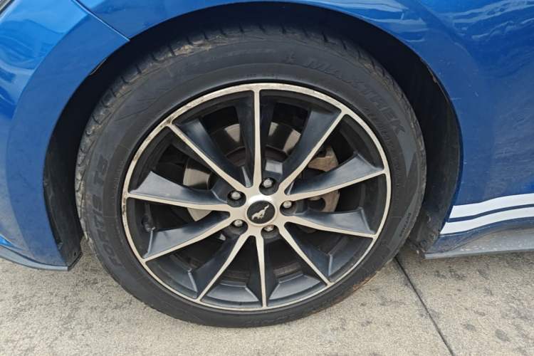 Used Ford Mustang 2017 2.3T P-Version U.S. Specification Left Front Wheel Hub