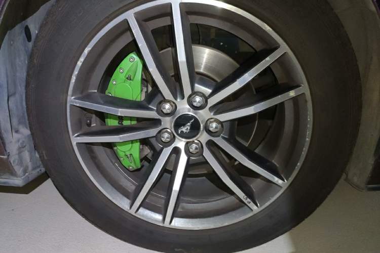 Used Ford Mustang 2017 2.3T Performance Edition Right Front Wheel Hub