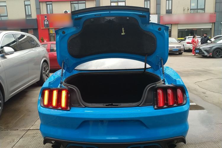 Used Ford Mustang 2017 2.3T Performance Edition Trunk