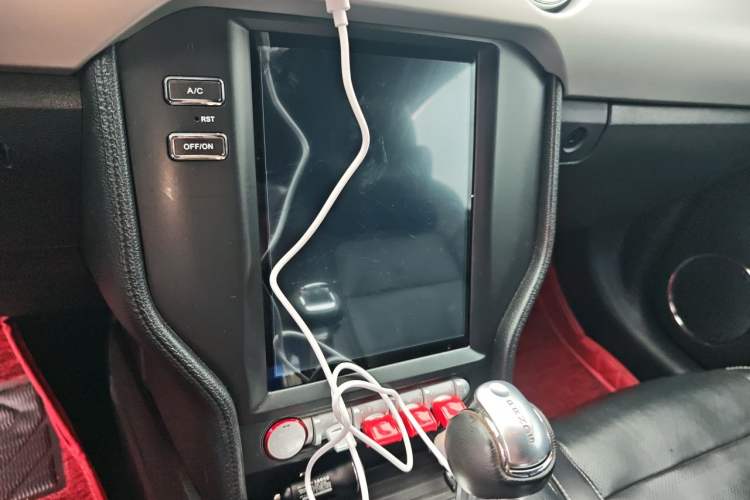 Used Ford Mustang 2017 2.3T Performance Edition Audio And AC Panel