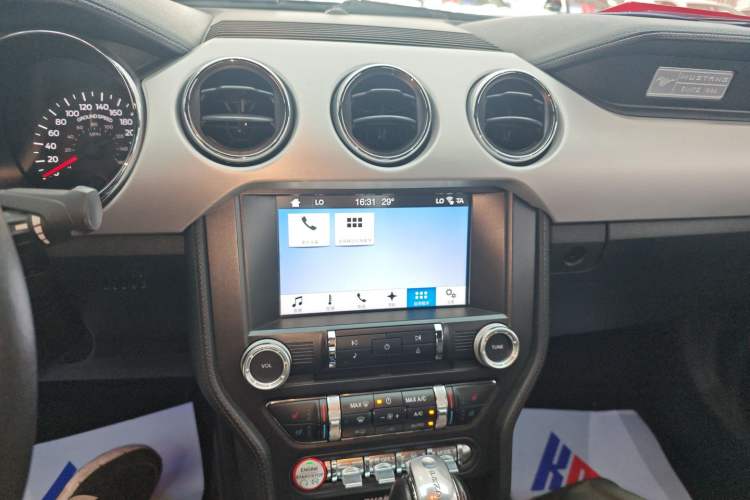 Used Ford Mustang 2017 2.3T Performance Edition Audio And AC Panel