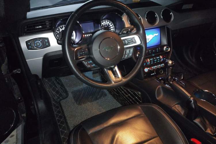 Used Ford Mustang 2017 2.3T Performance Edition Center Console