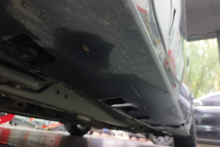 Used Ford Mustang  Chassis Front Left