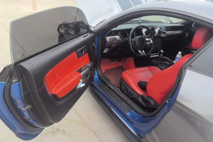 Used Ford Mustang  Driver Seat