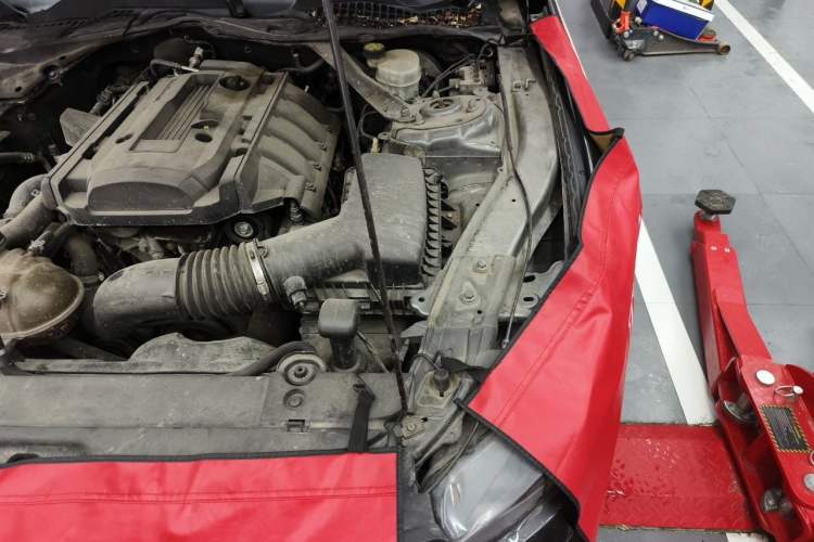 Used Ford Mustang  Engine Bay Left