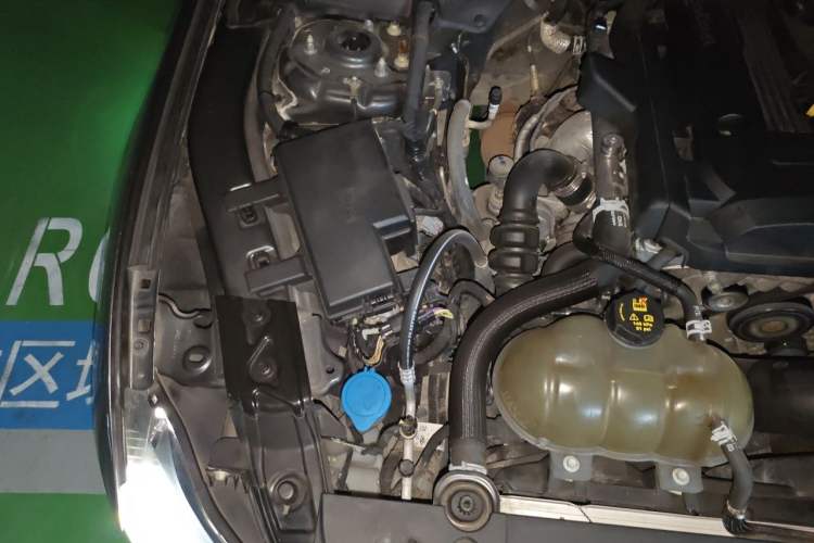 Used Ford Mustang 2017 2.3T Performance Edition Engine Bay Right