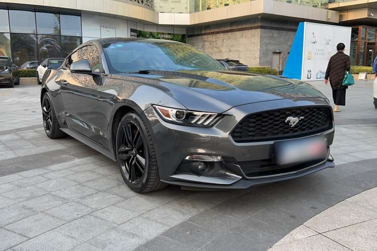 Used Ford Mustang 2017 2.3T Performance Edition Front Right 45 Deg