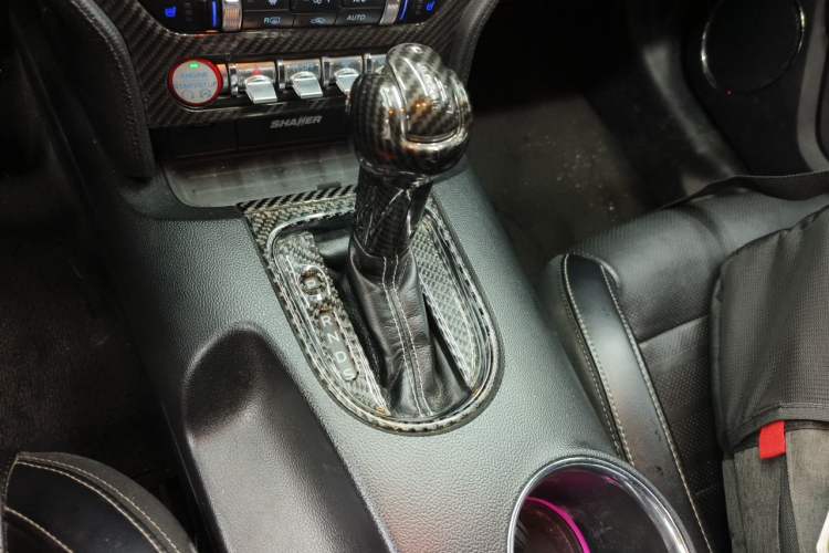 Used Ford Mustang  Gear Lever