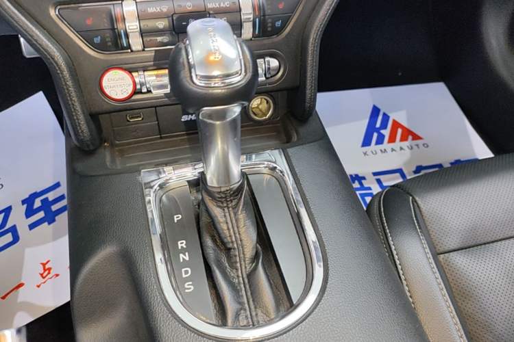Used Ford Mustang 2017 2.3T Performance Edition Gear Lever
