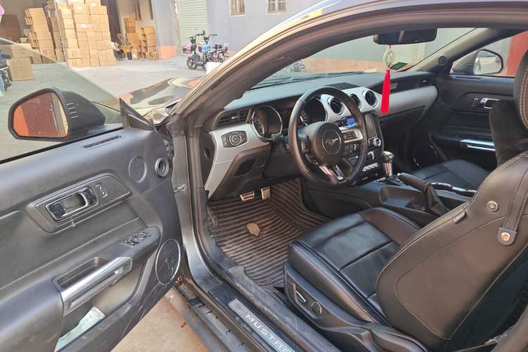 Used Ford Mustang 2017 2.3T Performance Edition Interior 2
