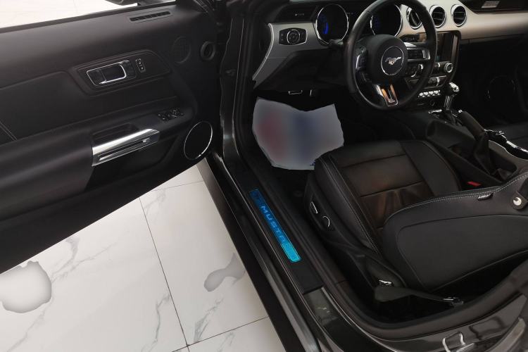 Used Ford Mustang 2017 2.3T Performance Edition Interior 3