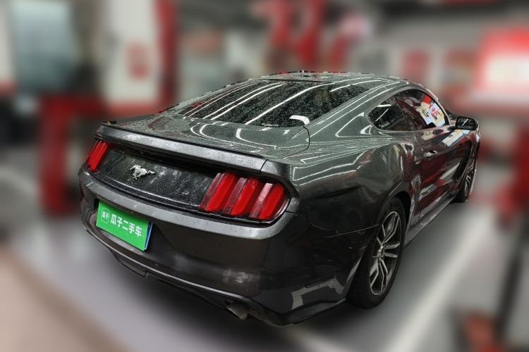 Used Ford Mustang  Rear Right 45 Deg