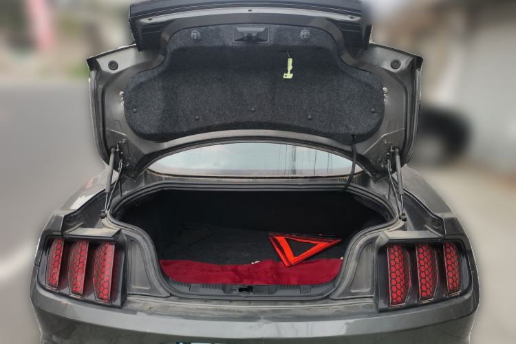 Used Ford Mustang 2017 2.3T Performance Edition Trunk