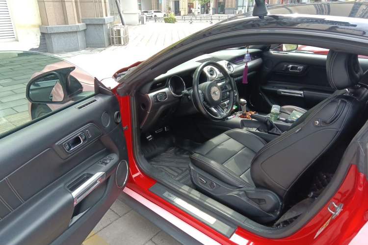 Used Ford Mustang 2017 2.3T Performance Edition Driver Seat