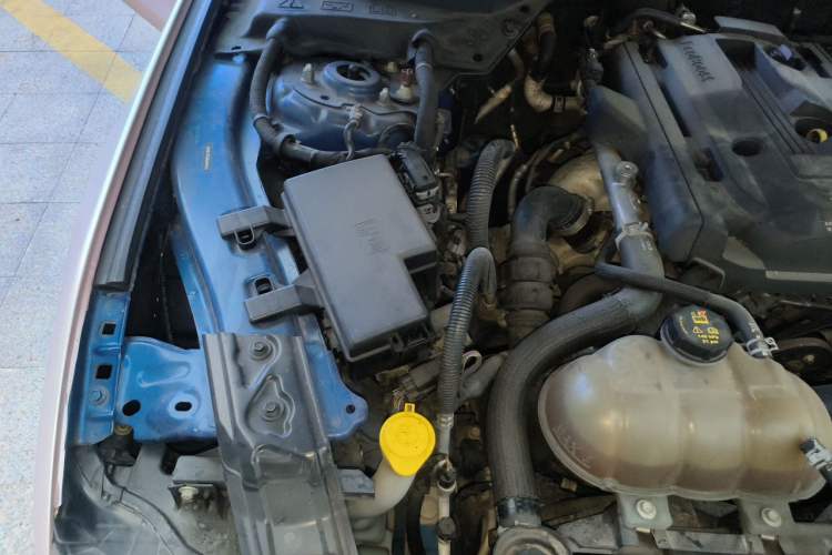 Used Ford Mustang 2017 2.3T P-Version U.S. Specification Engine Bay Right