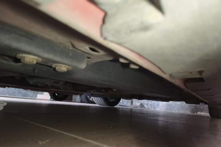 Used Ford Mustang  Chassis Front Left