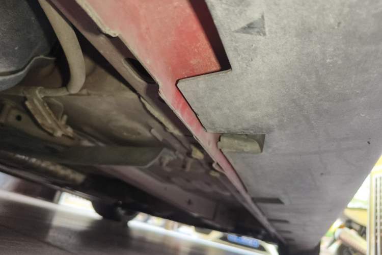Used Ford Mustang  Chassis Rear Right