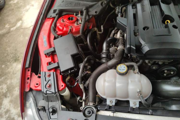 Used Ford Mustang 2017 2.3T Middle East Version Engine Bay Right