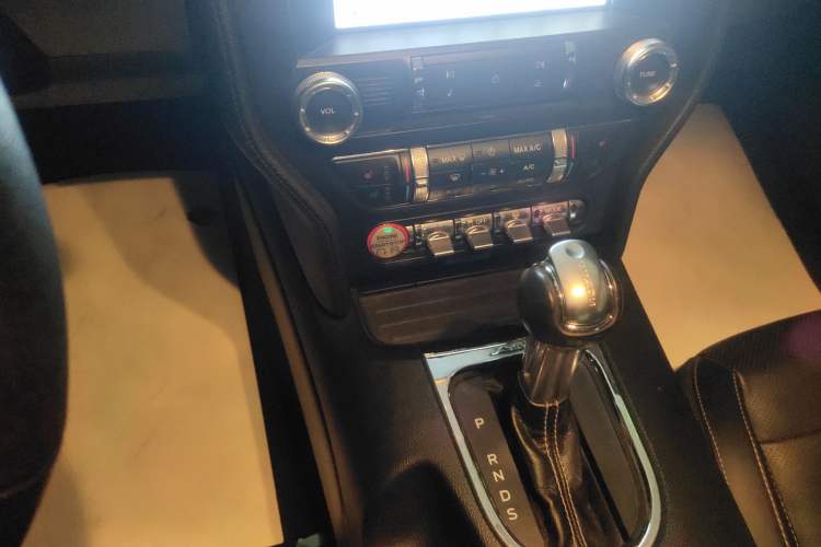 Used Ford Mustang 2017 2.3T P-Version U.S. Specification Gear Lever