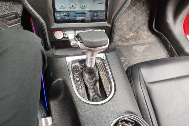 Used Ford Mustang 2017 2.3T Middle East Version Gear Lever