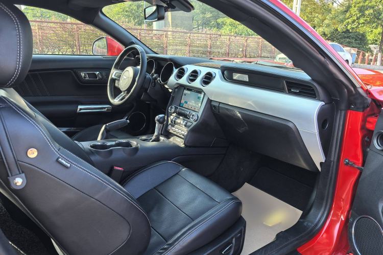 Used Ford Mustang 2017 2.3T Performance Edition Interior 2