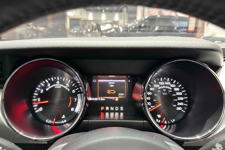 Used Ford Mustang 2017 2.3T P-Version U.S. Specification Odometer Close Up