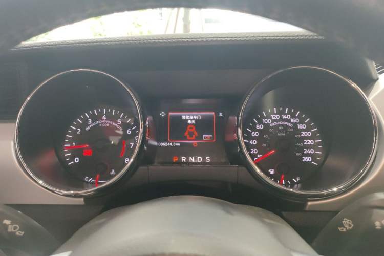 Used Ford Mustang 2017 2.3T Performance Edition Odometer Close Up