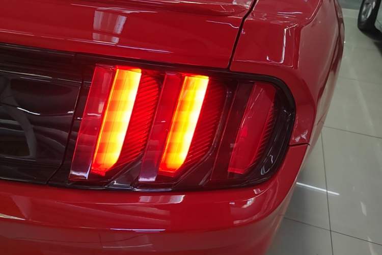 Used Ford Mustang 2017 2.3T Performance Edition Right Rear Taillight
