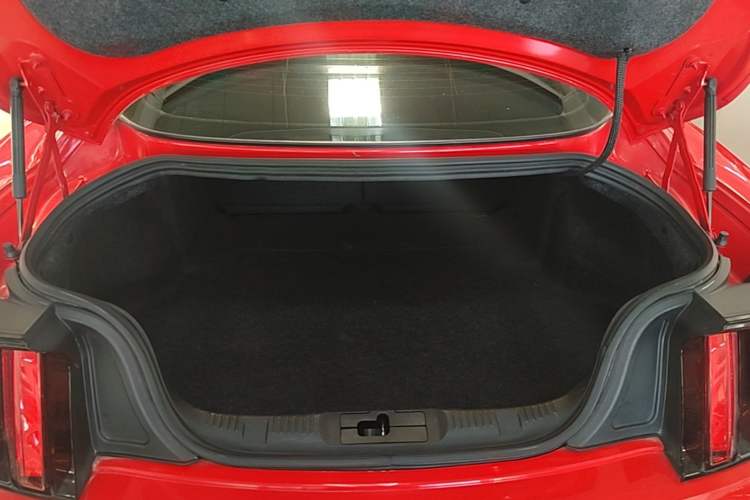 Used Ford Mustang 2017 2.3T Performance Edition Trunk