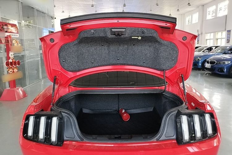 Used Ford Mustang 2017 2.3T Performance Edition Trunk