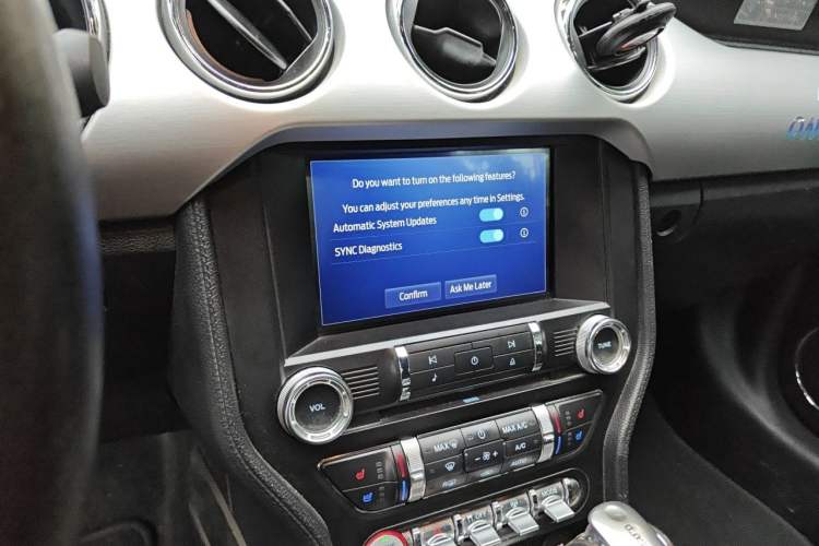 Used Ford Mustang 2017 2.3T Performance Edition Audio And AC Panel