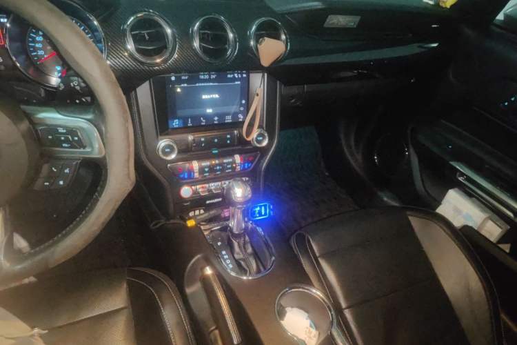 Used Ford Mustang 2017 2.3T Performance Edition Audio And AC Panel